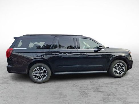 Used 2025 Ford Expedition Max Active AWD/4WD image 7
