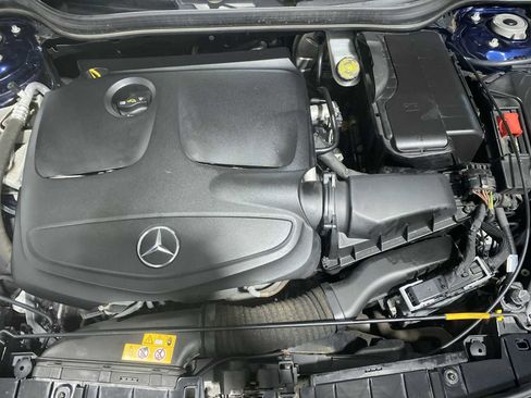 Used 2018 Mercedes-Benz GLA 250 4MATIC image 9