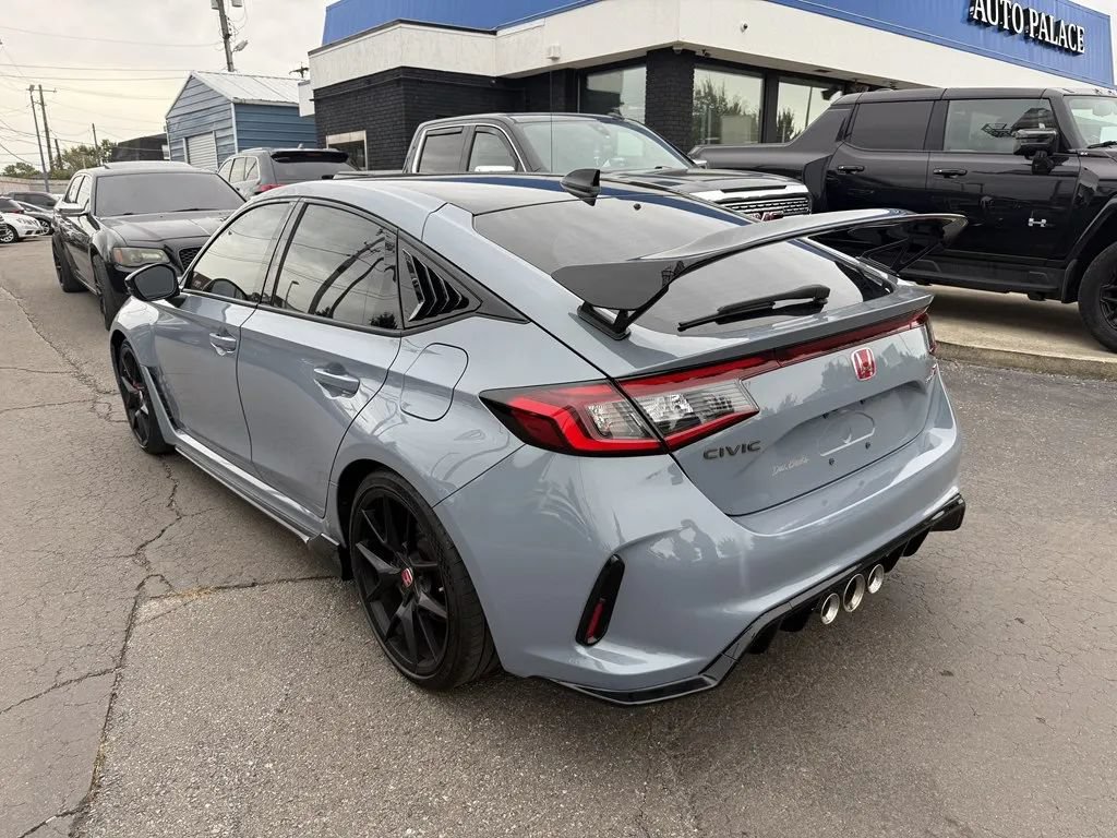 Used 2025 Honda Civic Type R image 4