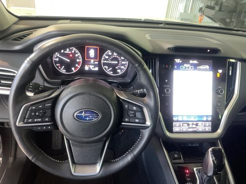 Used 2025 Subaru Outback Limited AWD/4WD image 17