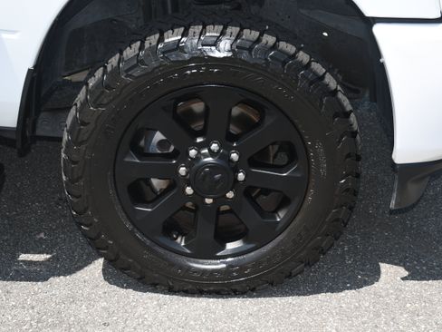 Used 2024 RAM 2500 Big Horn w/ Night Edition AWD/4WD image 21