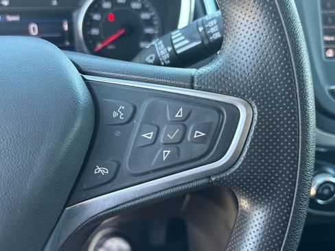 Used 2023 Chevrolet Equinox LT w/ LPO, Floor Liner Package image 16