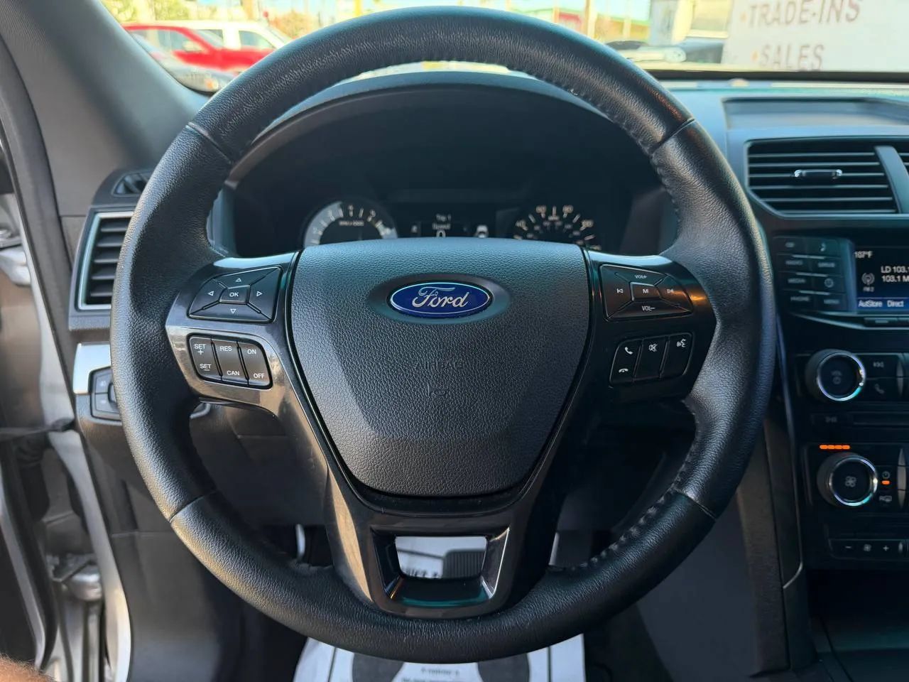 Used 2017 Ford Explorer XLT FWD image 58