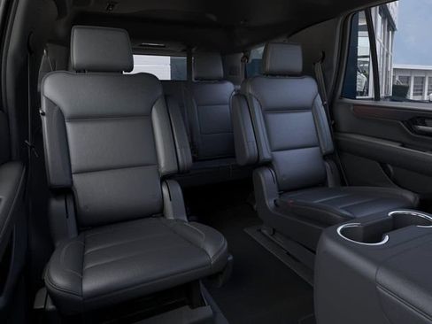 New 2026 GMC Yukon Denali w/ Denali Reserve Package AWD/4WD image 17