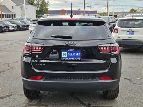 New 2025 Jeep Compass Limited w/ Sun & Sound Group image 4