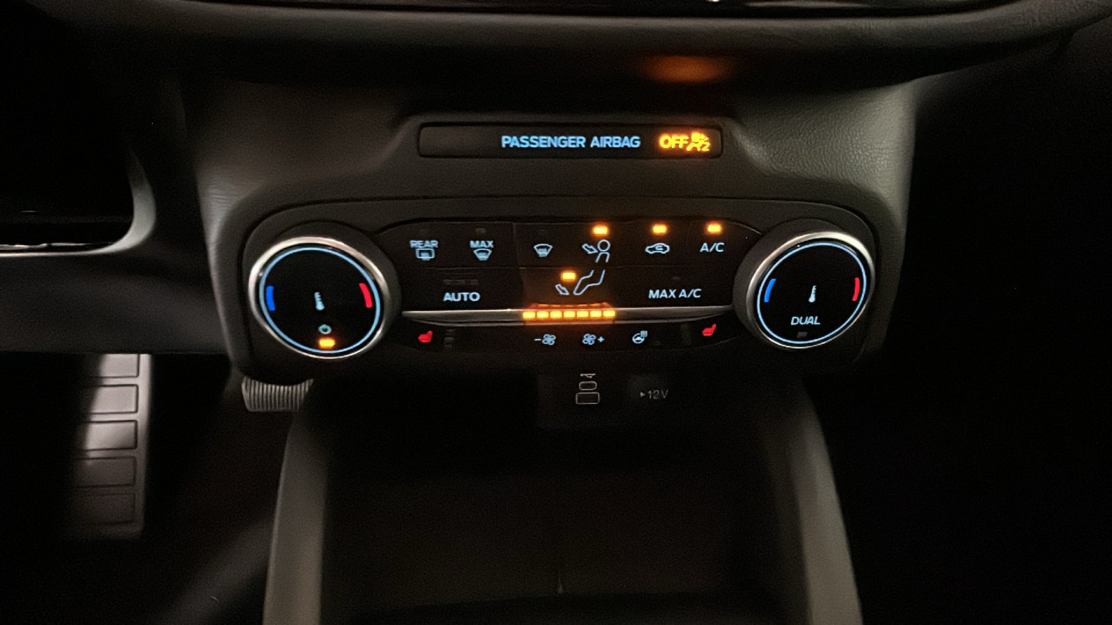 Used 2025 Ford Escape ST-Line Select AWD/4WD image 26