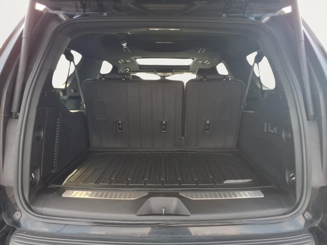 Used 2023 GMC Yukon XL AT4 w/ AT4 Premium Package AWD/4WD image 21
