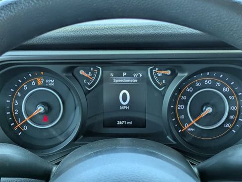 Certified 2026 Jeep Gladiator Sport AWD/4WD image 20