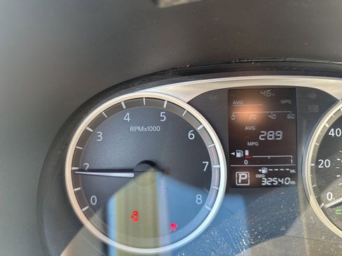 Used 2021 Nissan Versa S image 12