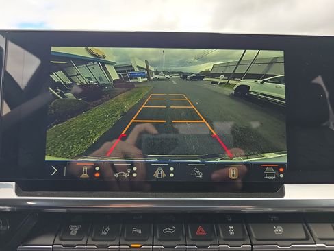 New 2026 GMC Sierra 3500 SLT w/ SLT Convenience Package image 29