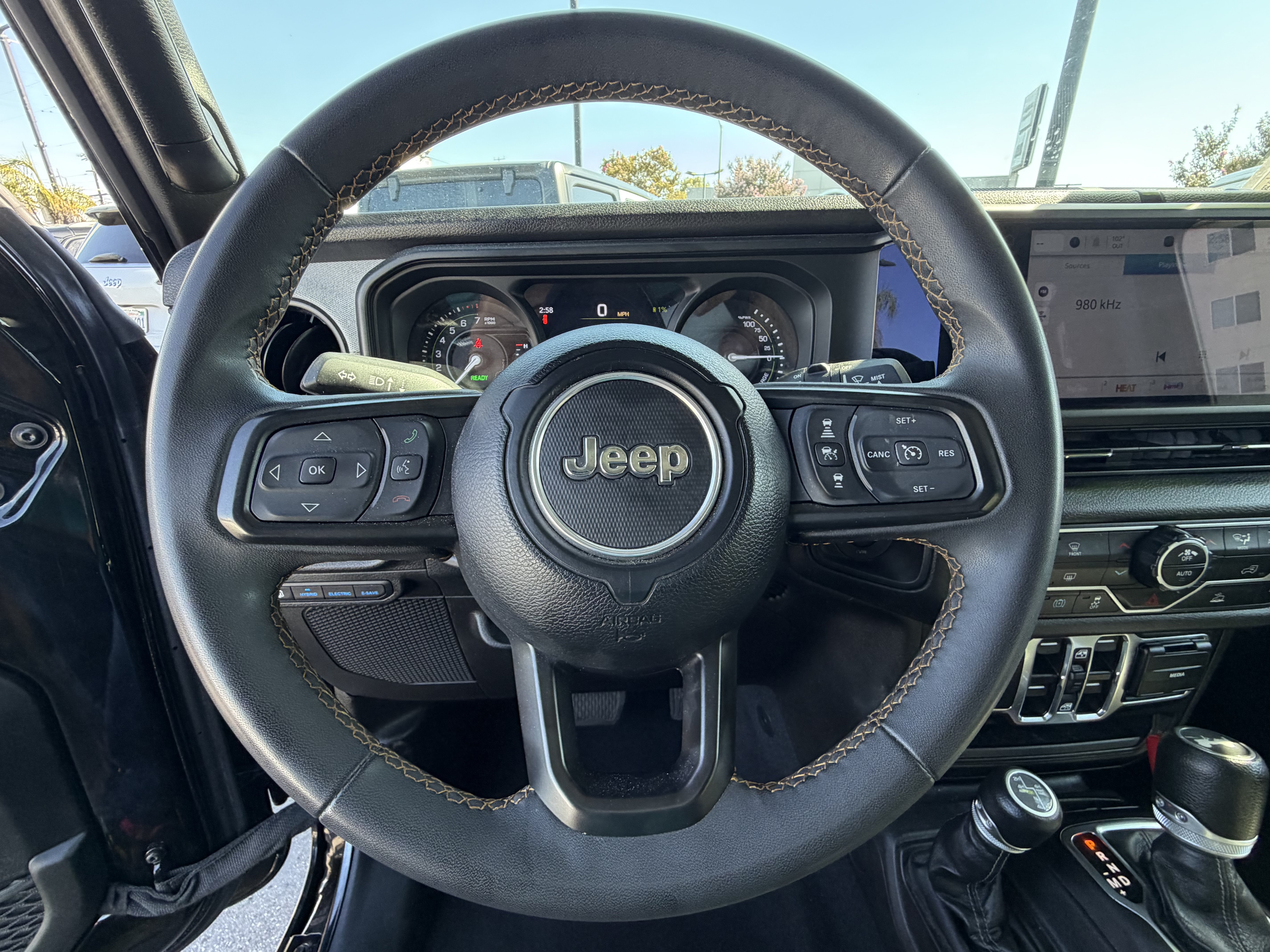 Certified 2024 Jeep Wrangler Unlimited AWD/4WD image 22