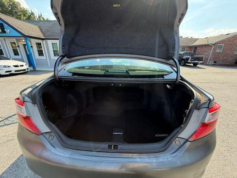 Used 2014 Toyota Camry SE FWD image 23