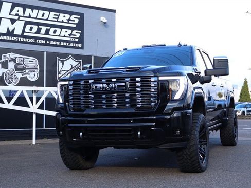 Used 2025 GMC Sierra 3500 Denali Ultimate AWD/4WD image 1