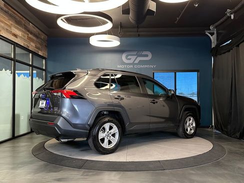 Used 2021 Toyota RAV4 XLE w/ Convenience Package AWD/4WD image 3