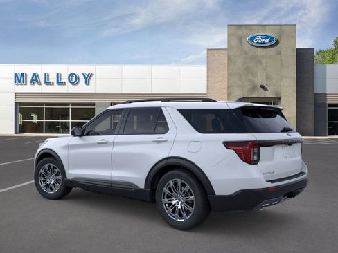 New 2026 Ford Explorer Active w/ Active Comfort Package AWD/4WD image 6