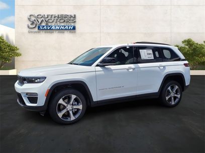 New 2024 Jeep Grand Cherokee Limited w/ Luxury Tech Group II