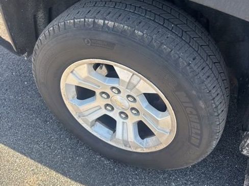 Used 2018 Chevrolet Silverado 1500 LT w/ All Star Edition AWD/4WD image 17