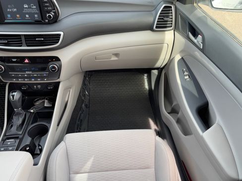 Used 2019 Hyundai Tucson SEL image 15