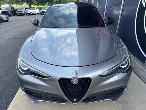 Used 2021 Alfa Romeo Stelvio Ti w/ Nero Edizione AWD/4WD image 9