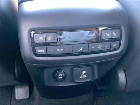 Used 2023 Hyundai Palisade SEL image 12