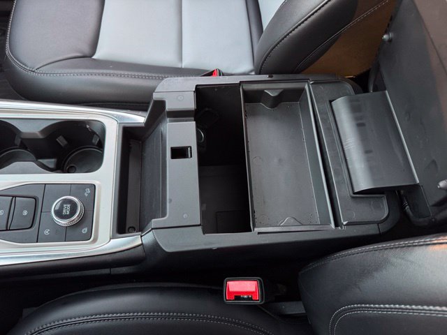 Certified 2023 Ford Explorer XLT w/ Equipment Group 202A AWD/4WD image 22