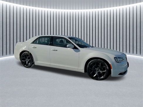 Used 2023 Chrysler 300 S w/ Comfort Group image 3