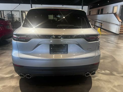 Used 2021 Porsche Cayenne AWD/4WD image 6