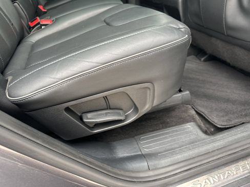 Used 2022 Hyundai Santa Fe Limited AWD/4WD image 36