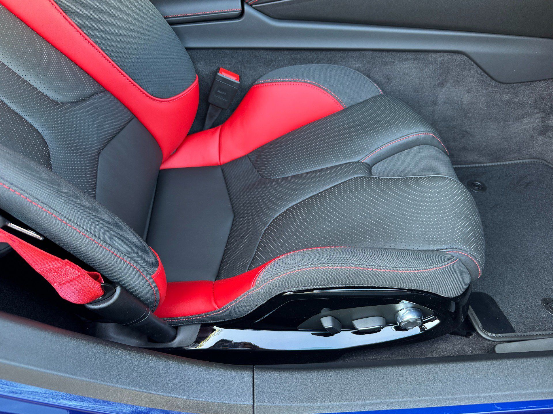 Used 2027 Chevrolet Corvette Grand Sport w/ Stealth Interior Trim Package RWD image 66