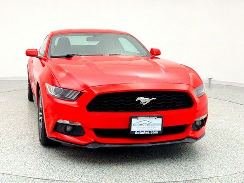 Used 2017 Ford Mustang Coupe image 2