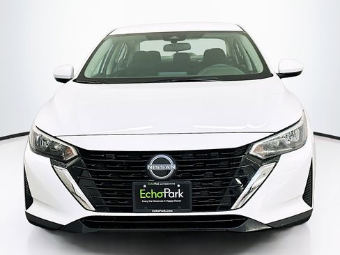 Used 2024 Nissan Sentra S image 2