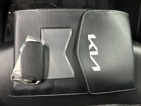 Used 2022 Kia Telluride S AWD/4WD image 41