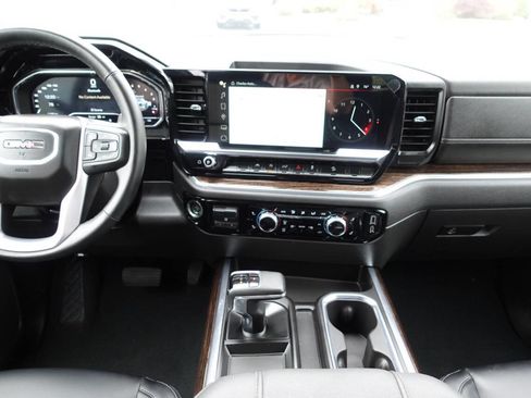 Used 2023 GMC Sierra 1500 Elevation w/ X31 Off-Road Package AWD/4WD image 42