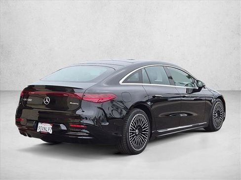 Used 2023 Mercedes-Benz EQS 580 4MATIC Sedan image 5