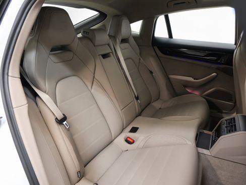 New 2026 Porsche Panamera 4 image 30