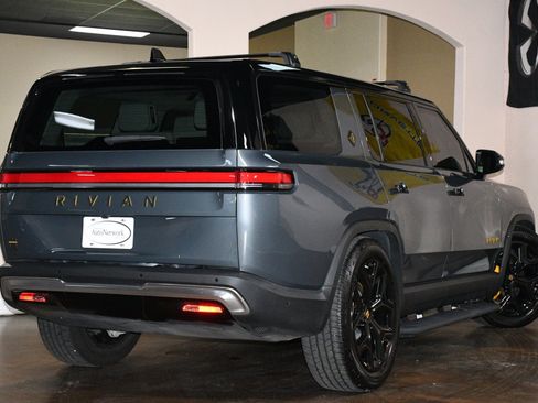 Used 2023 Rivian R1S Launch Edition AWD/4WD image 5