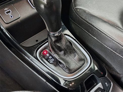 Used 2019 Jeep Compass Altitude image 16