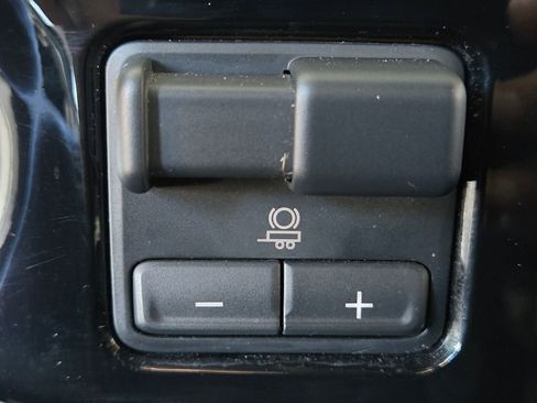 Used 2024 Chevrolet Silverado 1500 High Country w/ High Country Premium Package image 27