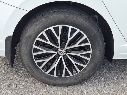 Used 2019 Volkswagen Jetta FWD image 7
