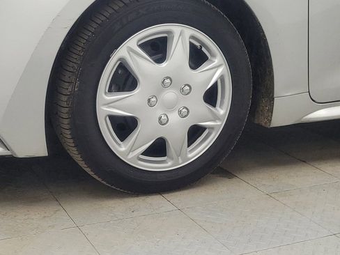 Used 2023 Toyota Corolla LE image 31