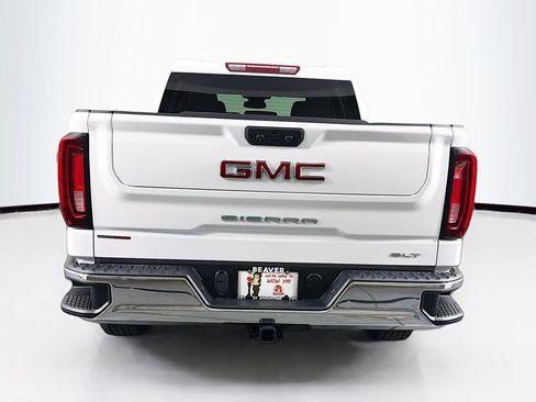 Used 2024 GMC Sierra 1500 SLT AWD/4WD image 8