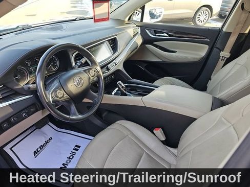 Used 2018 Buick Enclave Premium w/ Experience Buick Package FWD image 10