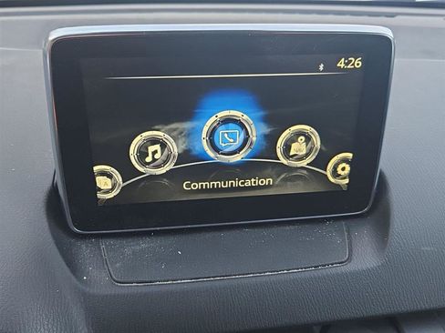 Used 2017 Toyota Yaris iA image 8