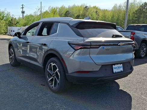 New 2026 Chevrolet Equinox EV LT FWD image 4