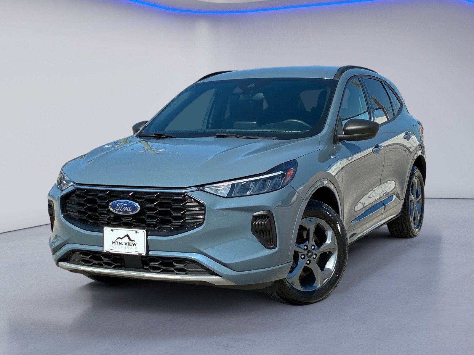 Certified 2023 Ford Escape ST-Line AWD/4WD image 2