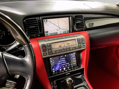 Used 2005 Lexus SC 430 Convertible RWD image 6