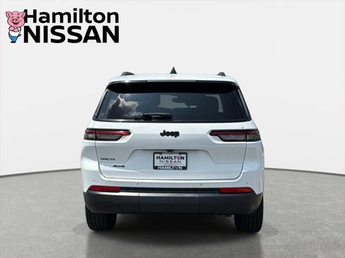 Used 2023 Jeep Grand Cherokee L Laredo AWD/4WD image 3