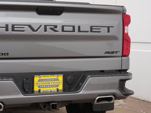 Used 2022 Chevrolet Silverado 1500 RST AWD/4WD image 11