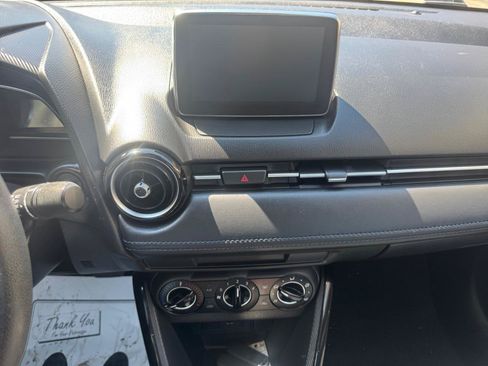 Used 2018 Toyota Yaris iA FWD image 11