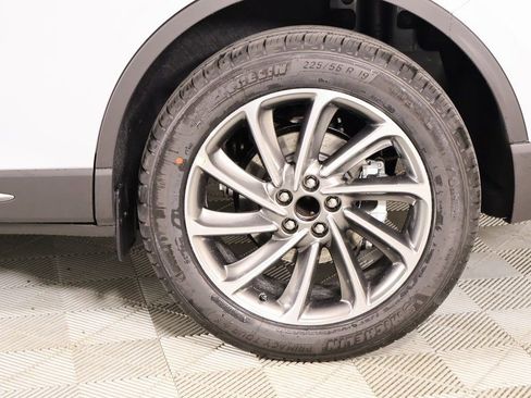 New 2026 Lincoln Corsair Premiere FWD image 19